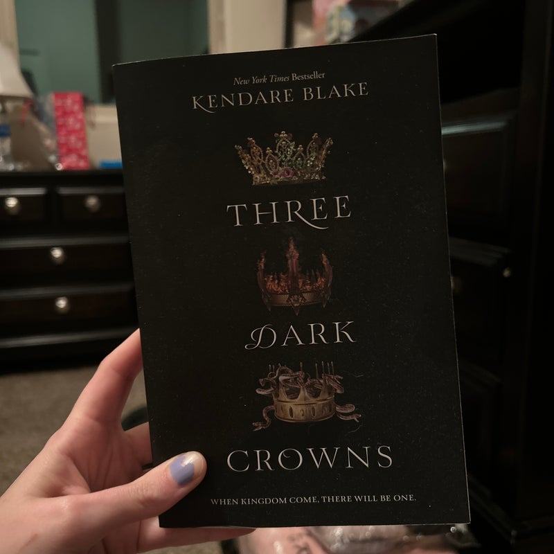 Three Dark Crowns