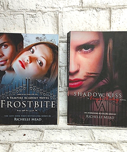 A vampire academy novels (2)
