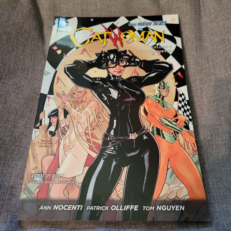 Catwoman Vol. 5: Race of Thieves (the New 52)