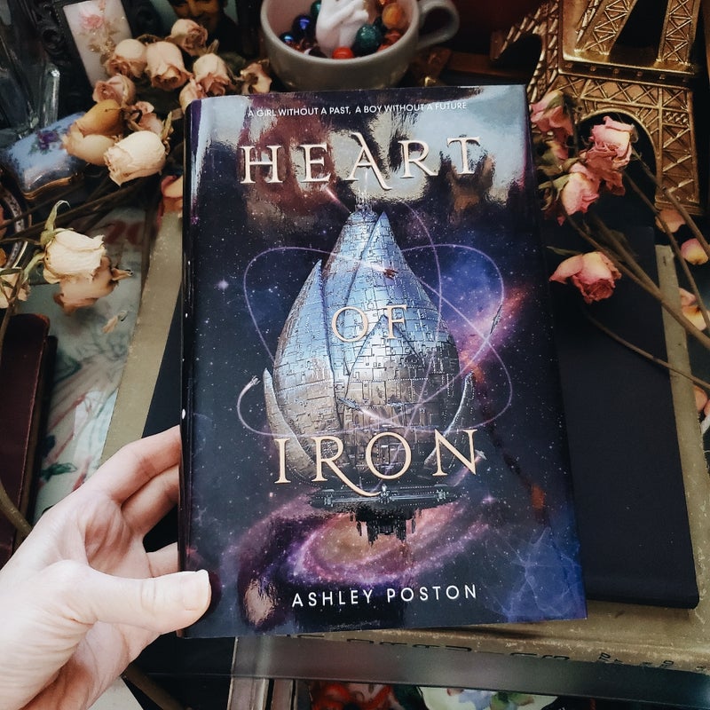 Heart of Iron /OWLCRATE EXCLUSIVE EDITION/ Signed Edition 