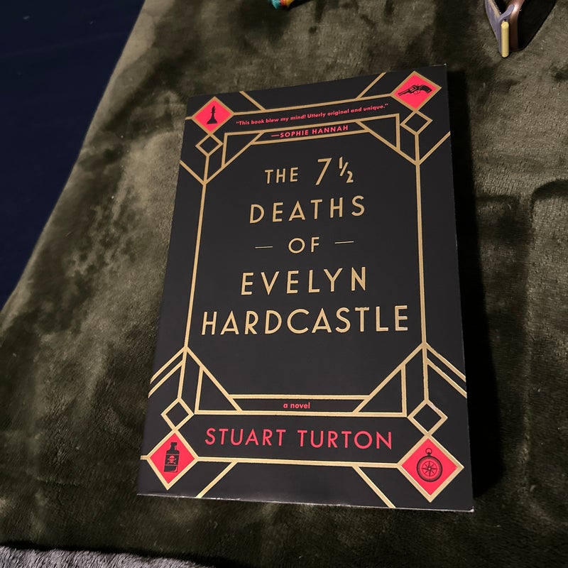 The 7½ Deaths of Evelyn Hardcastle