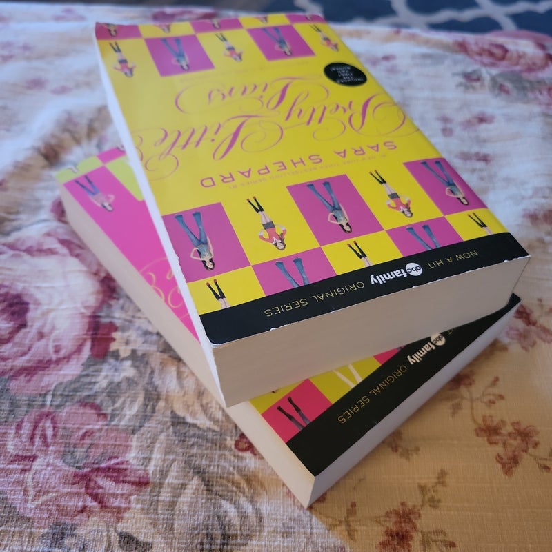 Pretty Little Liars - first 4 books in 2 volumes