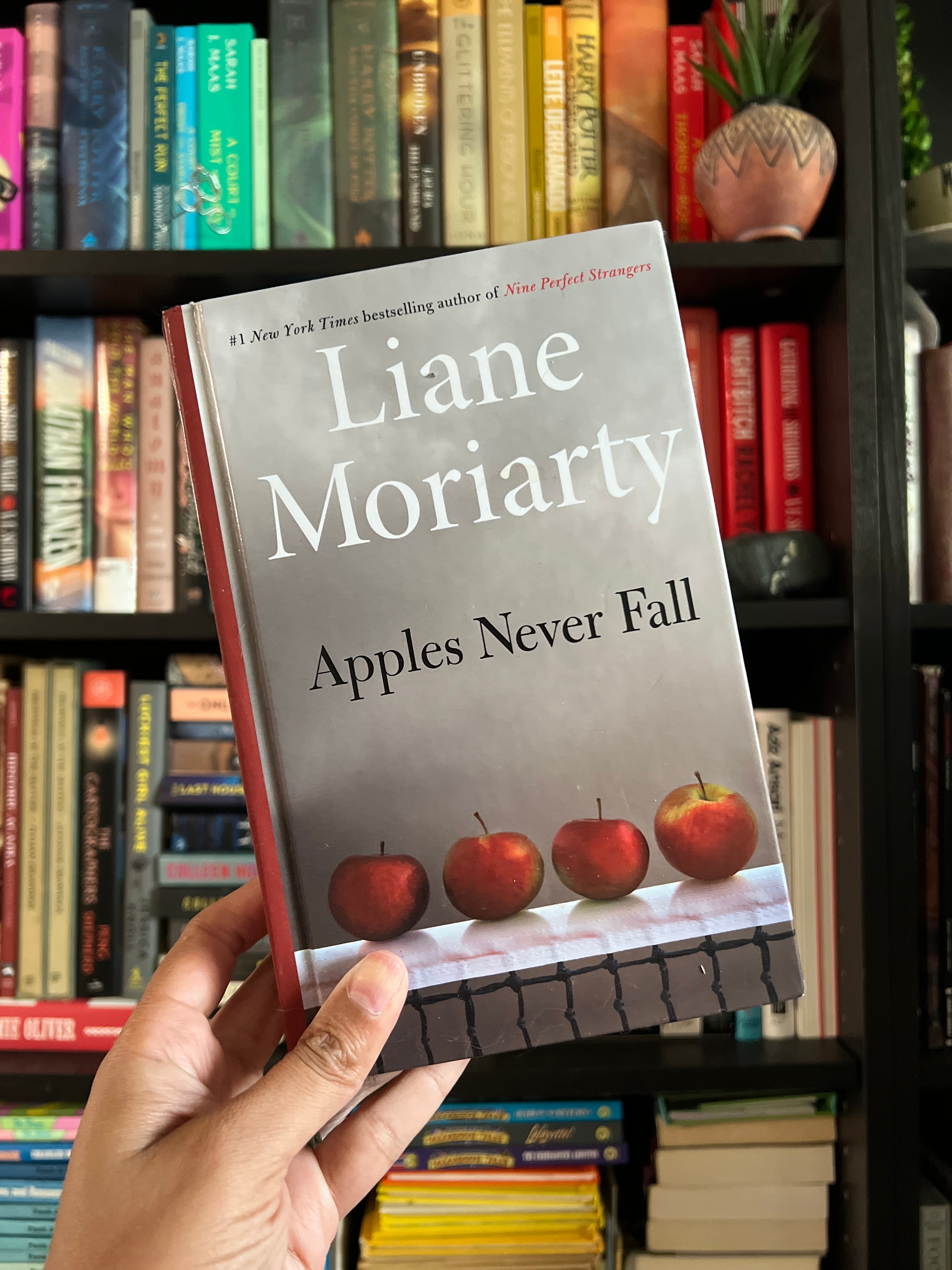 Apples Never Fall