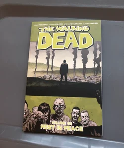 The Walking Dead Volume 32