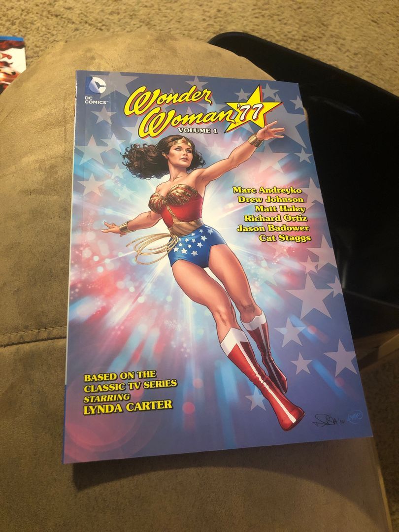 Wonder Woman 77 Vol 1