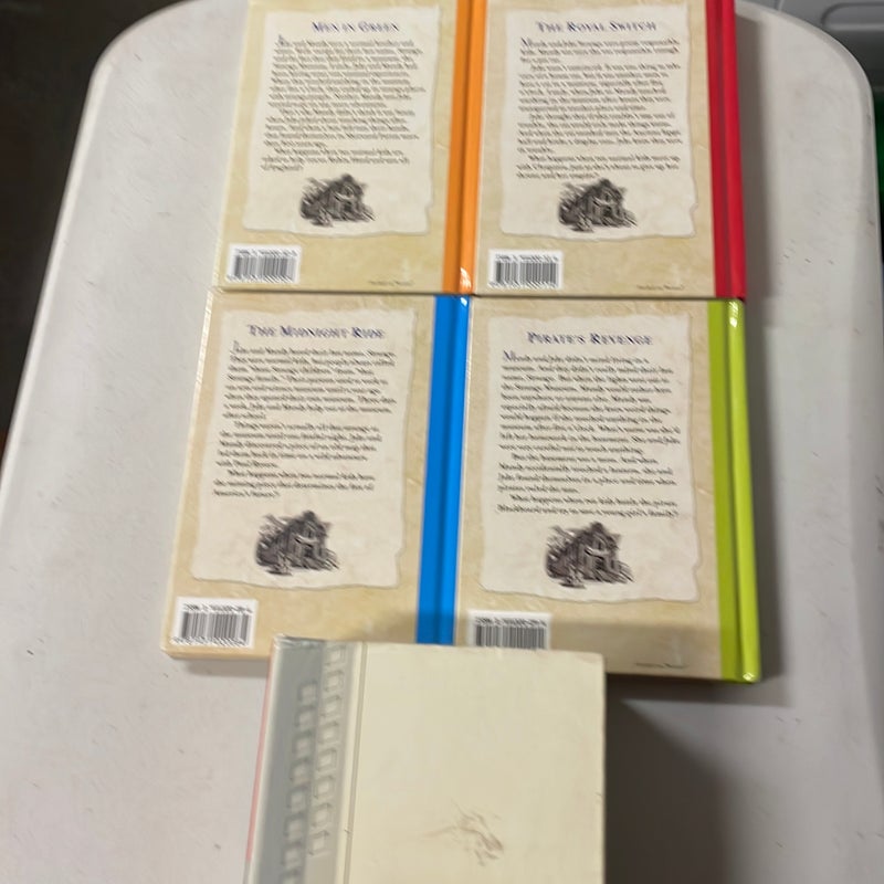 Strange museum hooked on phonics master reader set