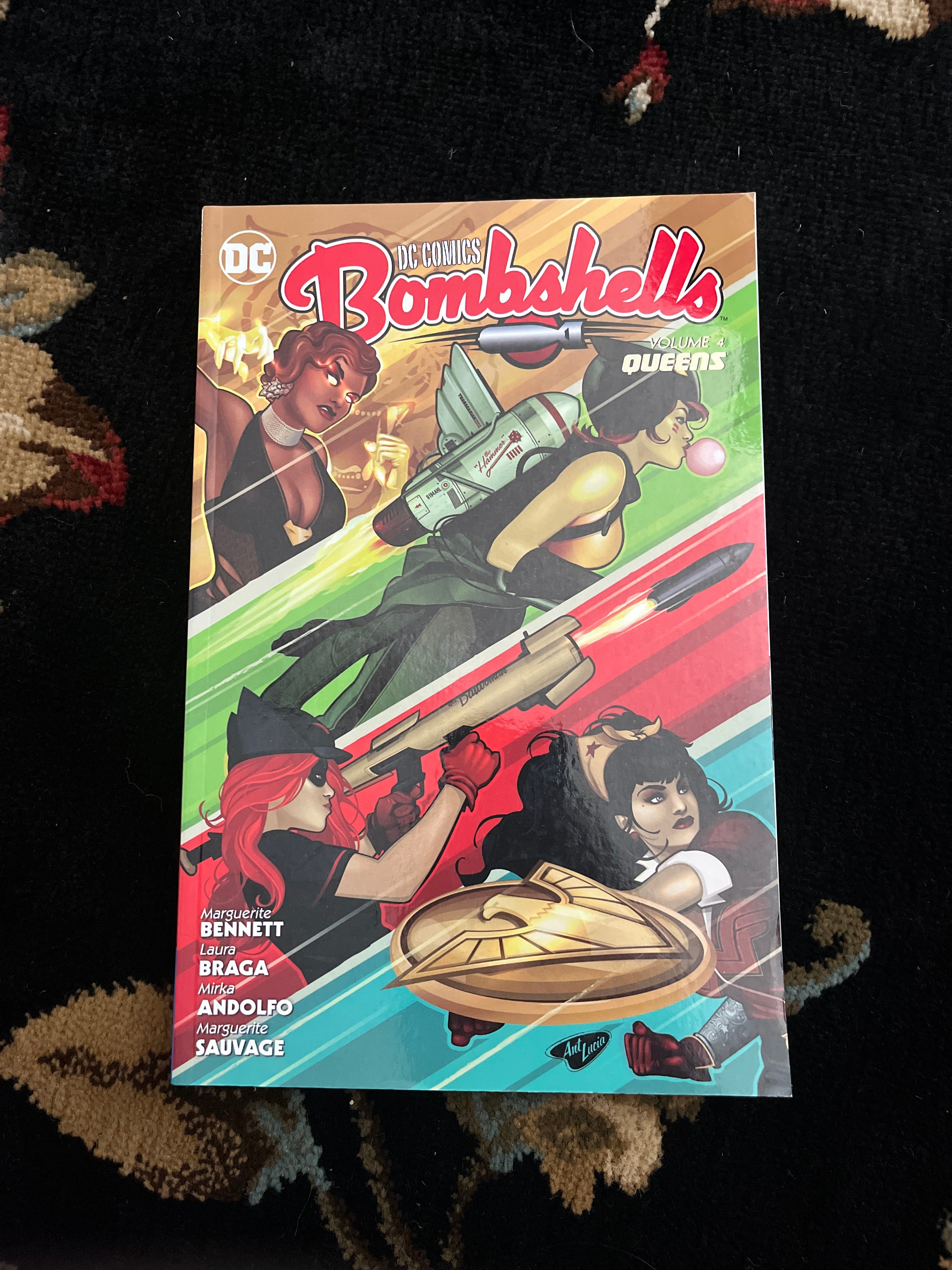 DC Comics Bombshells Vol 4