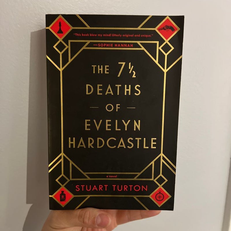 The 7½ Deaths of Evelyn Hardcastle