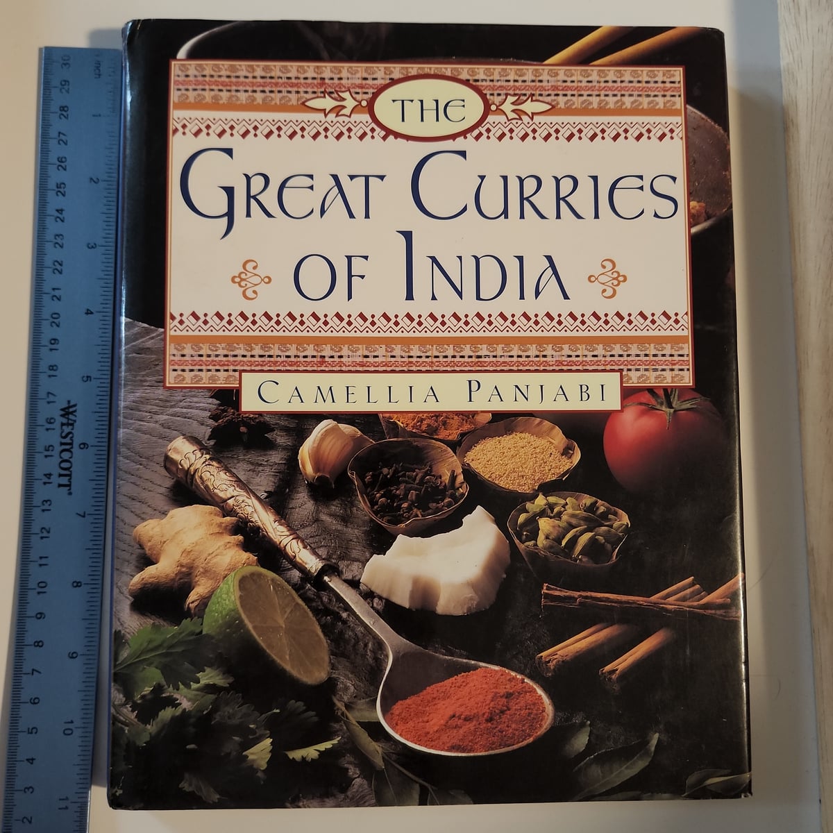 The Great Curries of India by Camellia Panjabi, Hardcover | Pangobooks