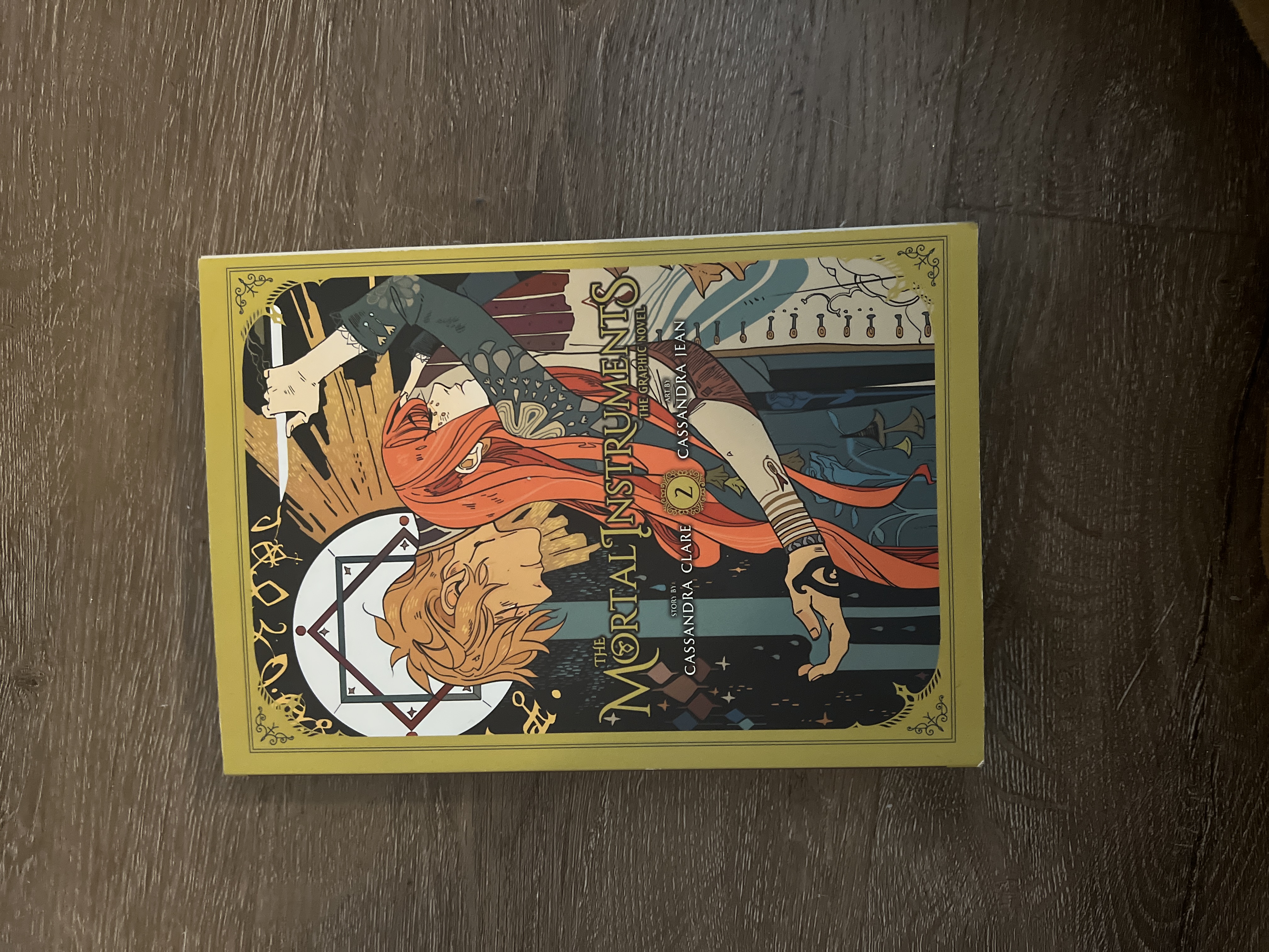 The Mortal Instruments: the Graphic Novel, Vol. 2