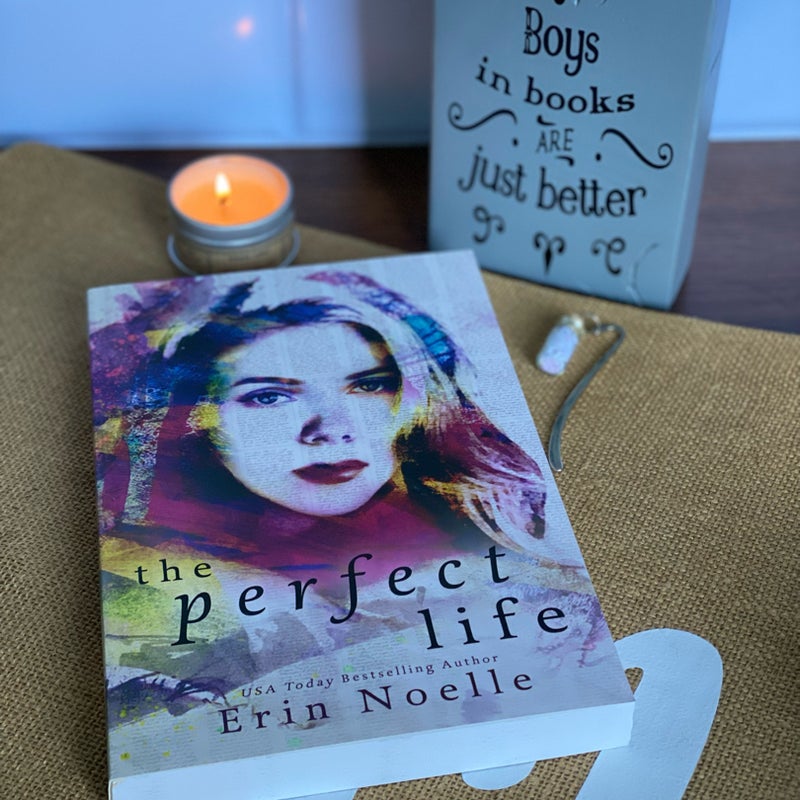*signed* The Perfect Life Bookworm Box Edition 