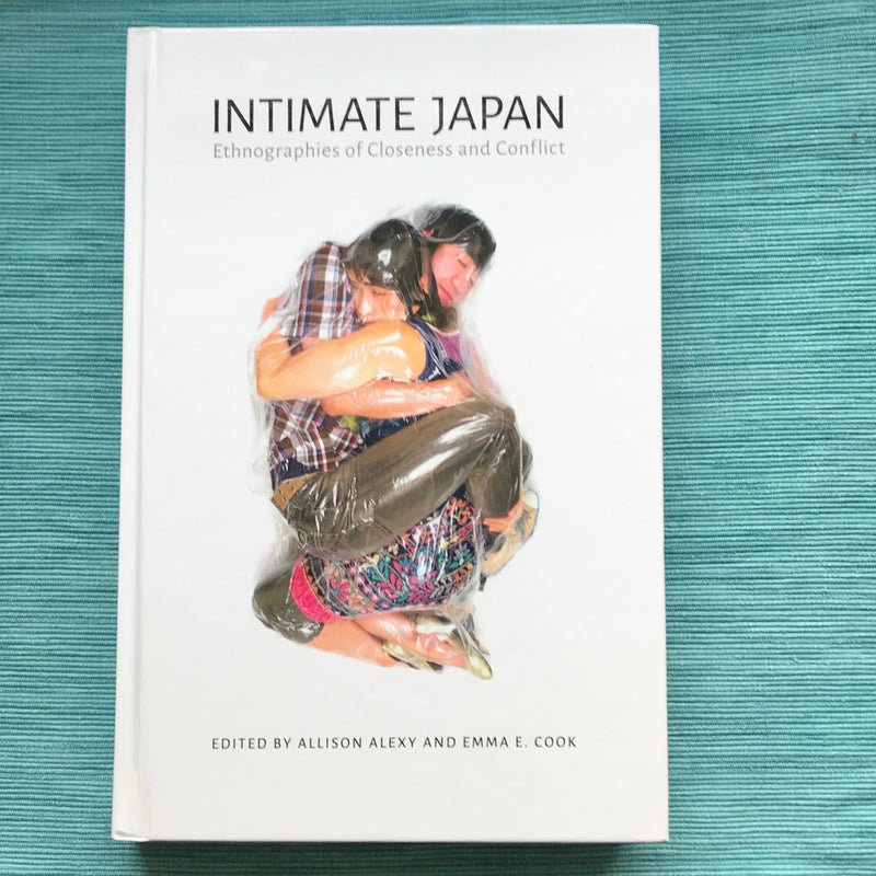 Intimate Japan