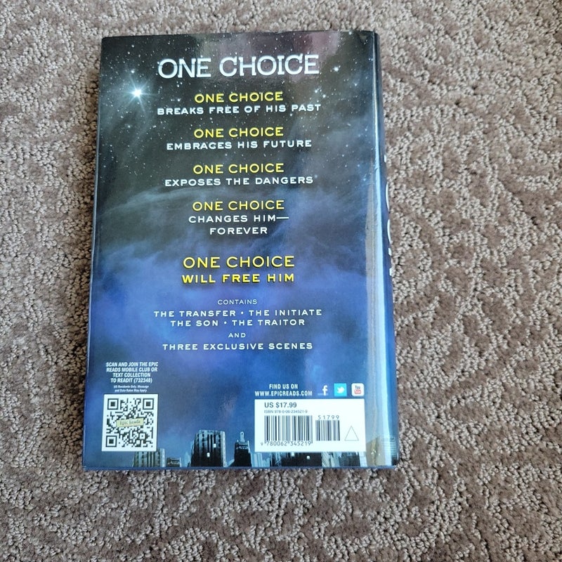 Four: a Divergent Collection