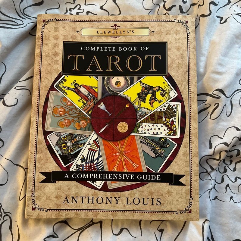 Llewellyn's Complete Book of Tarot