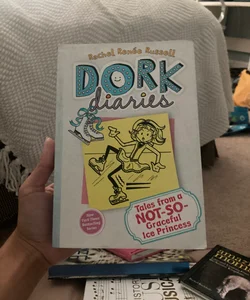 Dork Diaries: Tales from a not-so-graceful iceprincess