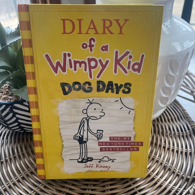 Diary of a Wimpy Kid # 4 - Dog Days