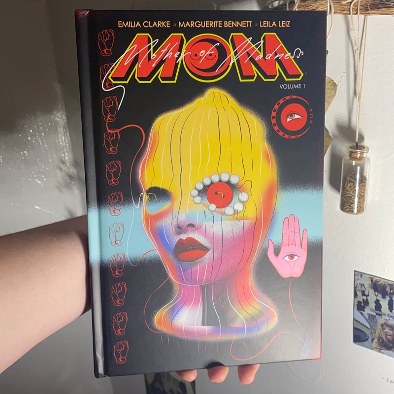 M. O. M. : Mother of Madness, Volume 1