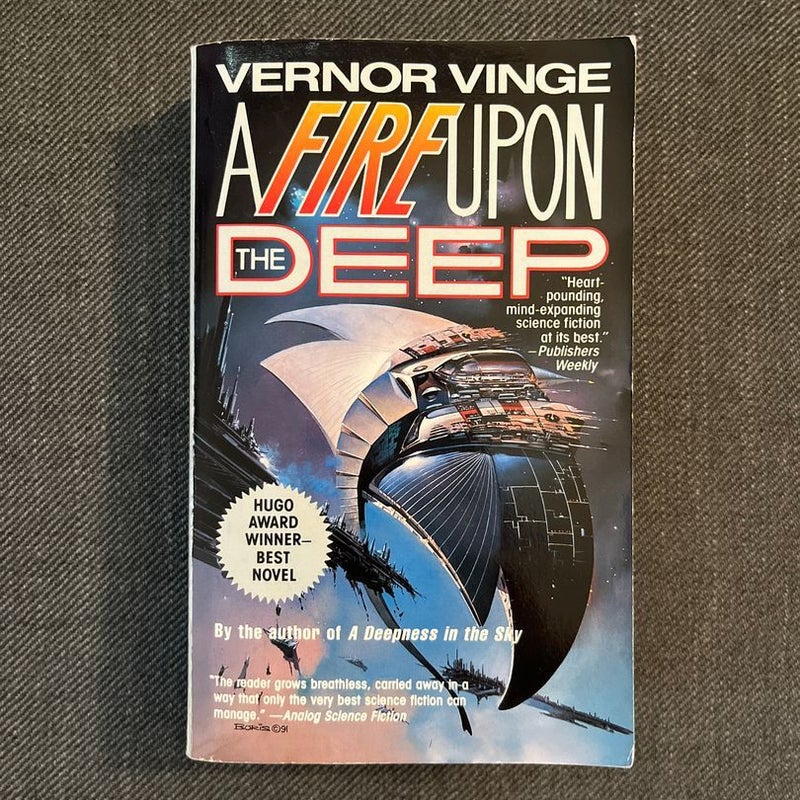 A Deepness in the Sky by Vernor Vinge, Paperback