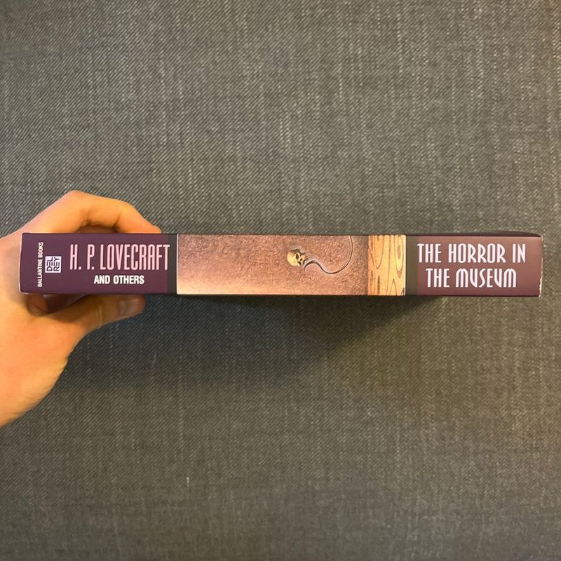 The Horror in the Museum by H. P. Lovecraft, Paperback | Pangobooks
