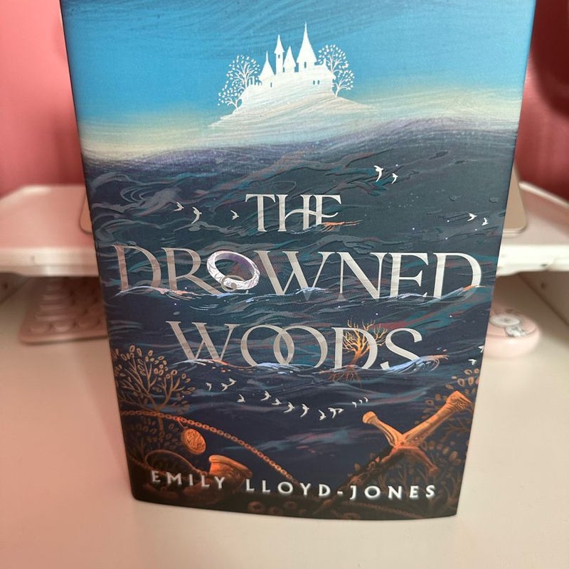 The Drowned Woods Illumicrate Edition 
