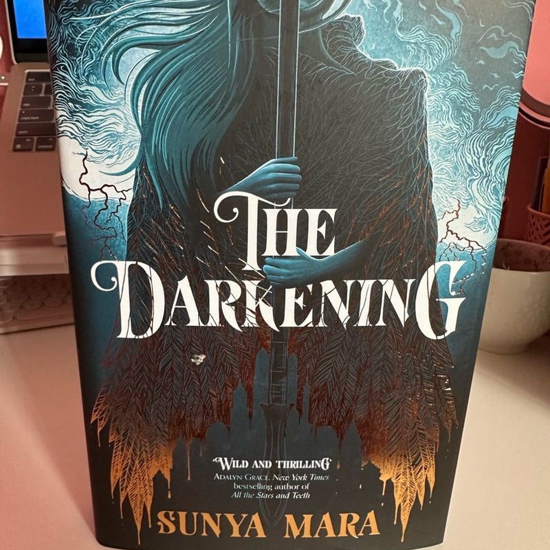The Darkening Fairyloot Edition by Sunya Mara, Hardcover | Pangobooks