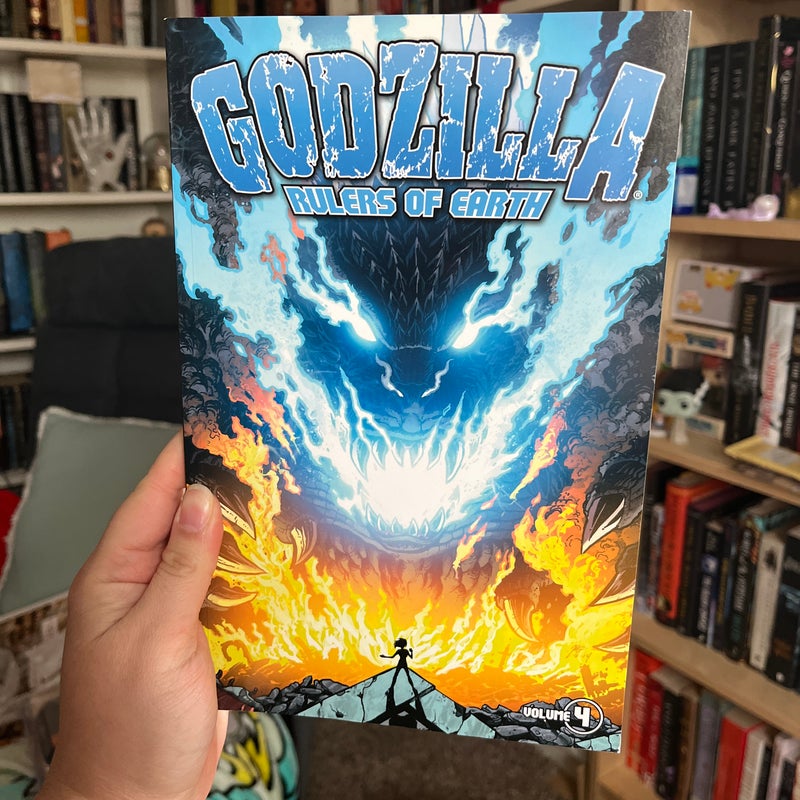 Godzilla: Complete Rulers of Earth Volume 2 (Godzilla Rulers of Earth)