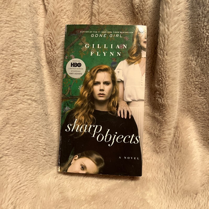 Sharp Objects (Movie Tie-In)