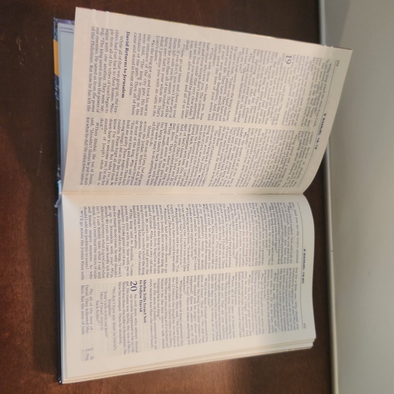 The Super Heroes Bible in 3D, NIrV