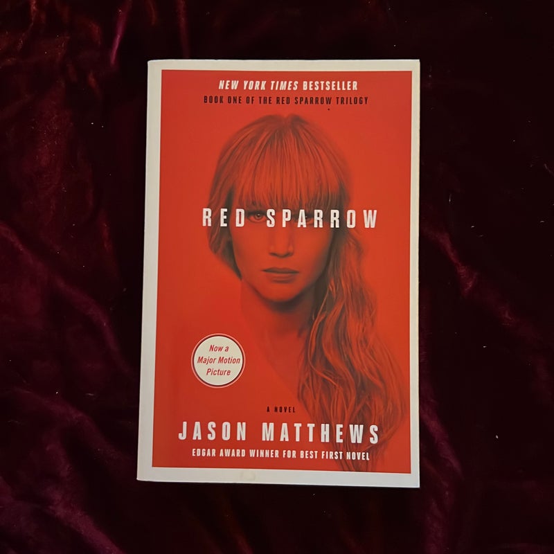 Red Sparrow by Jason Matthews, Paperback Pangobooks