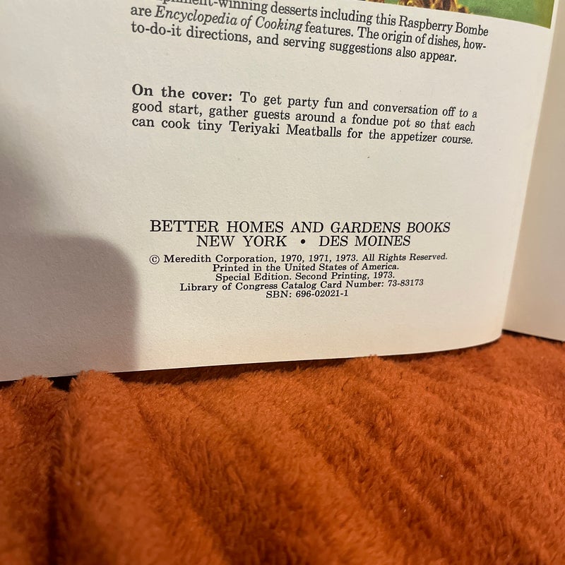 Better homes and gardens encyclopedia of cooking 