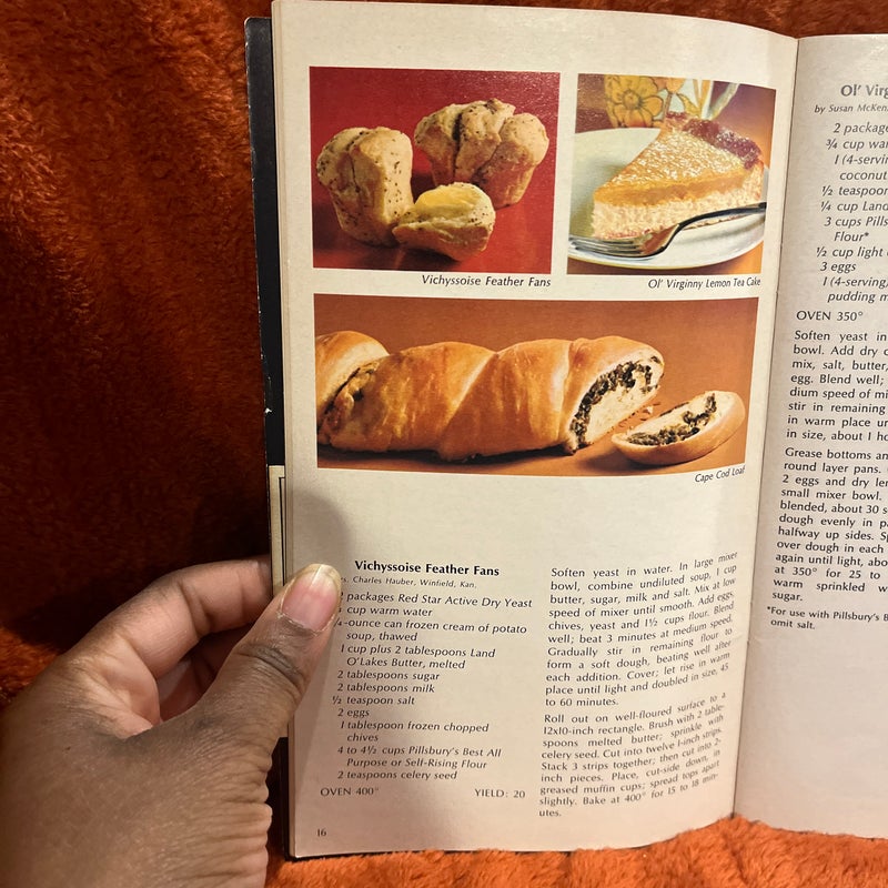 18th Bake off cook book ( 1967 )