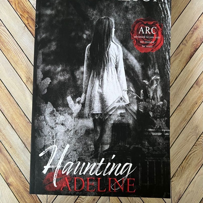 Haunting Adeline ARC *signed by H D Carlton, Paperback | Pangobooks