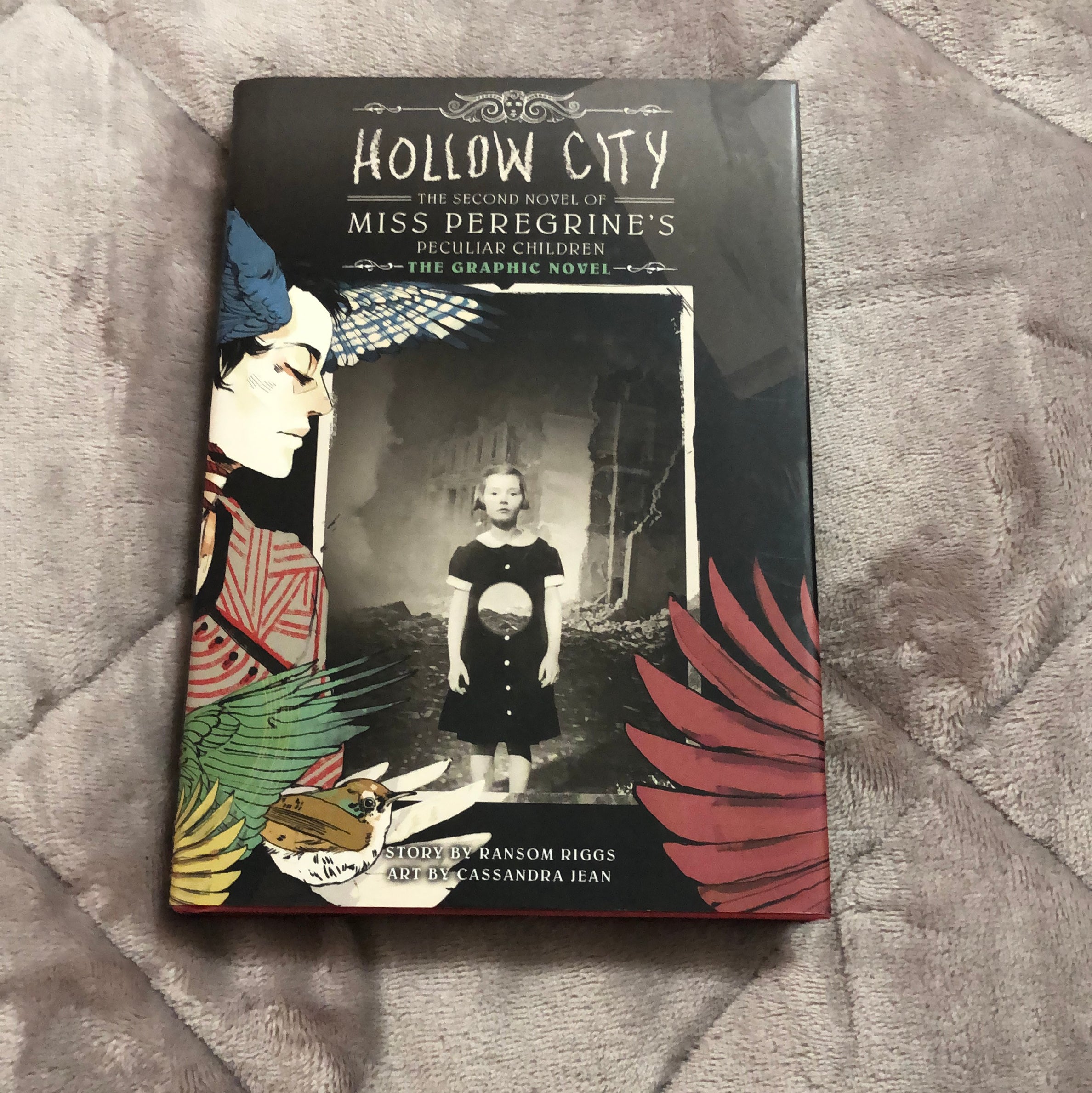 Hollow City: the Graphic Novel