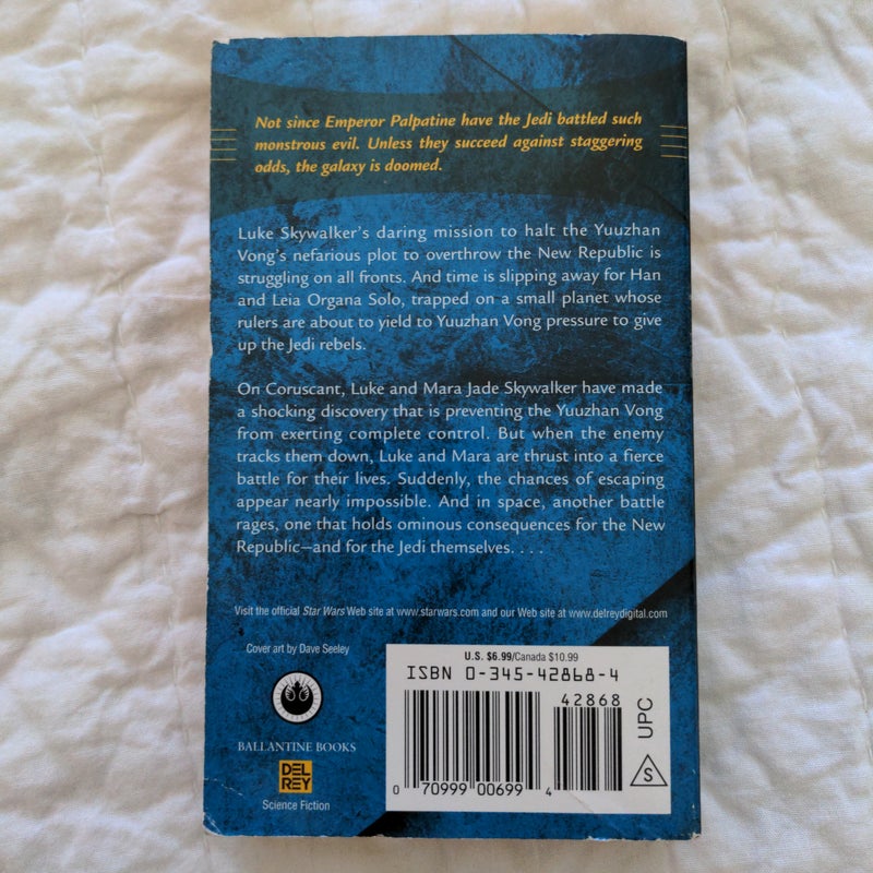 Rebel Stand: Star Wars Legends