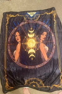 Zodiac Academy Blanket