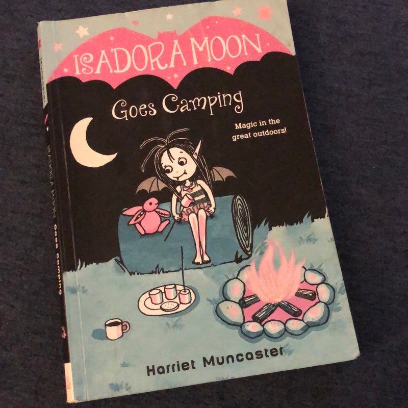 Isadora Moon Goes Camping