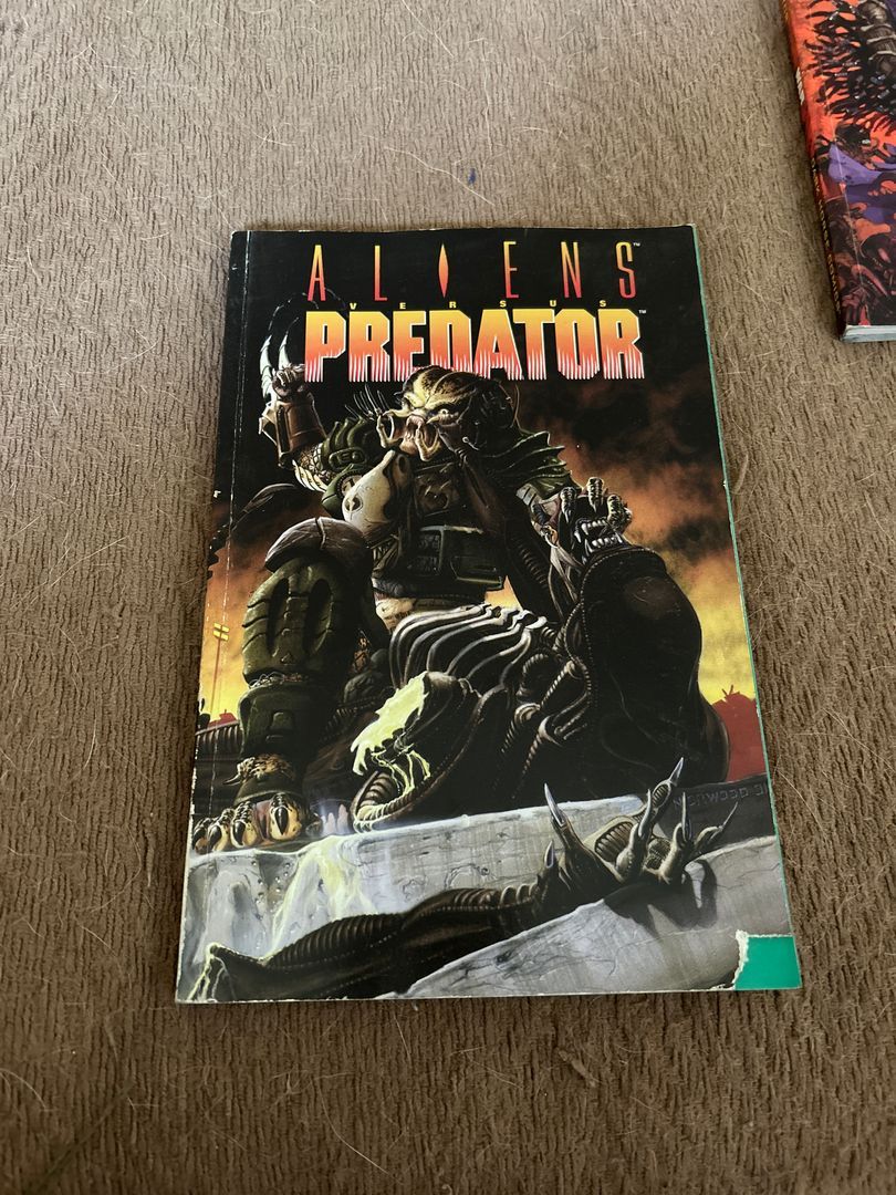 Aliens vs. Predator Volume 1