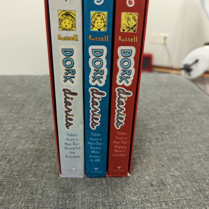 Dork Diaries Box Set (Books 4-6)