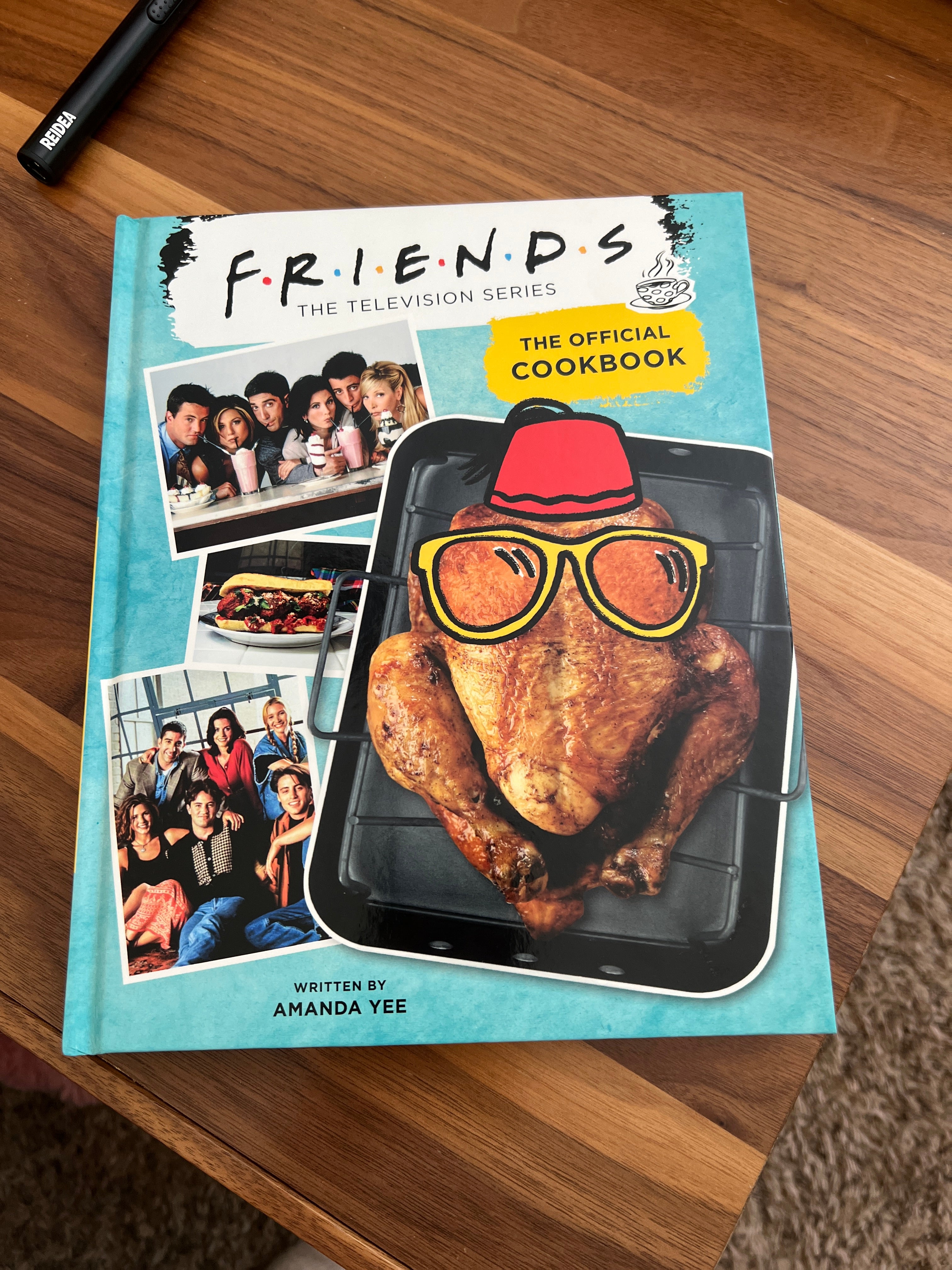 Friends: the Official Cookbook