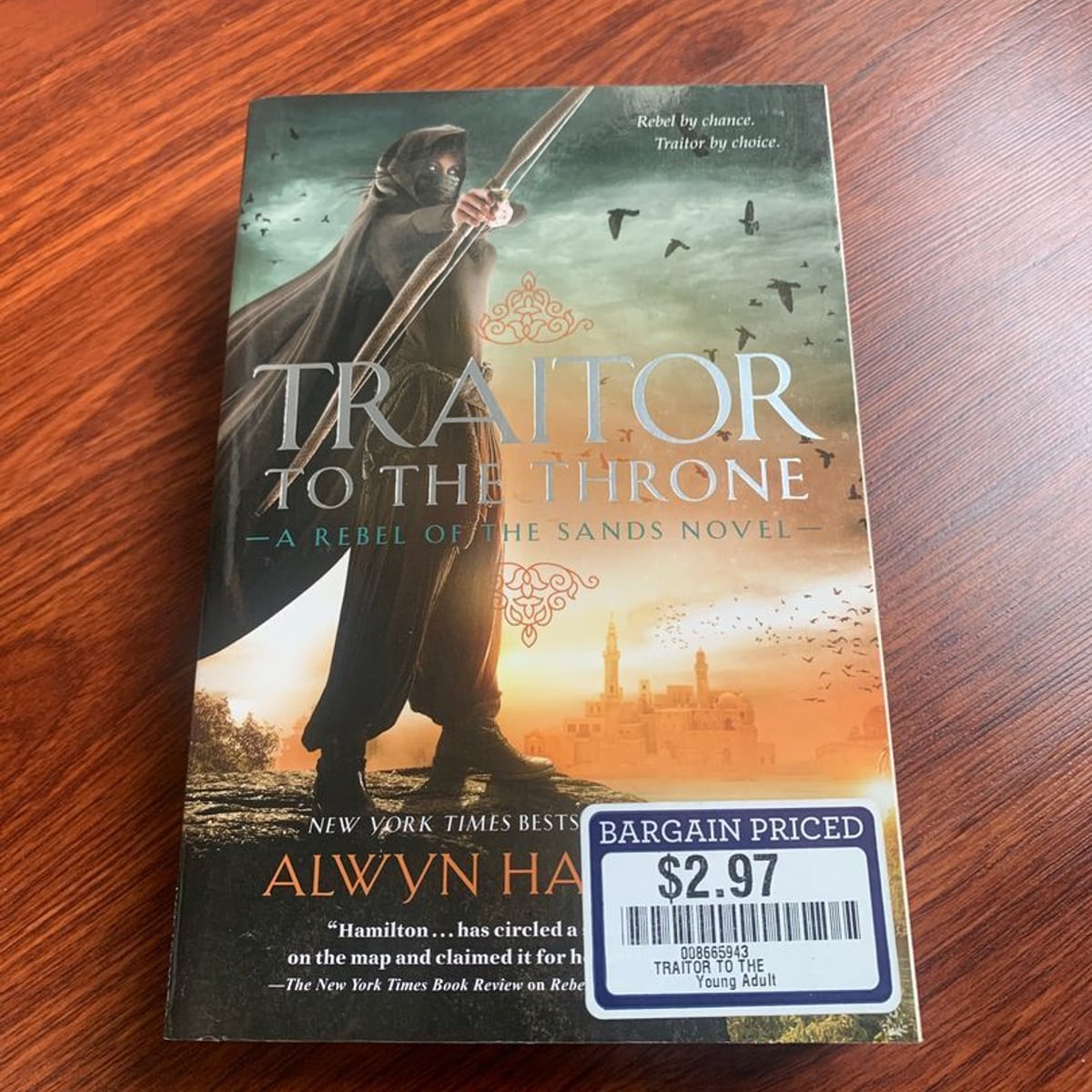 Traitor to the Throne by Alwyn Hamilton