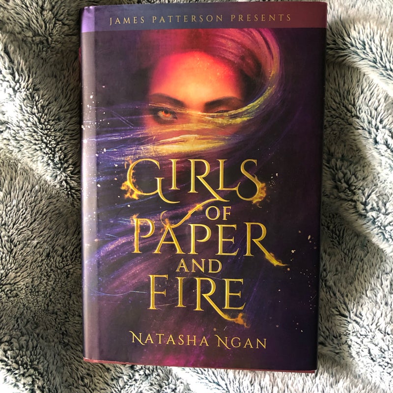 Girls of Paper and Fire *Owlcrate edition*