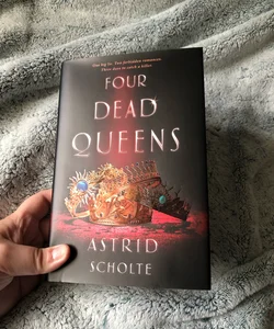 Four Dead Queens *Owlcrate edition*