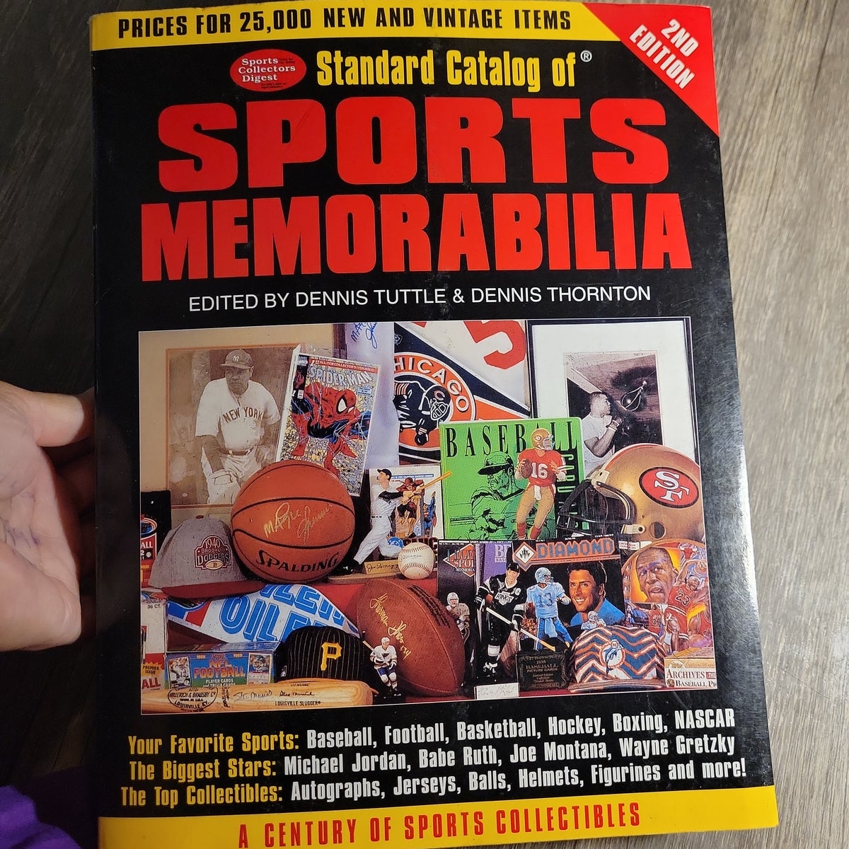 Standard Catalog of Sports Memorabilia by Tom Mortenson