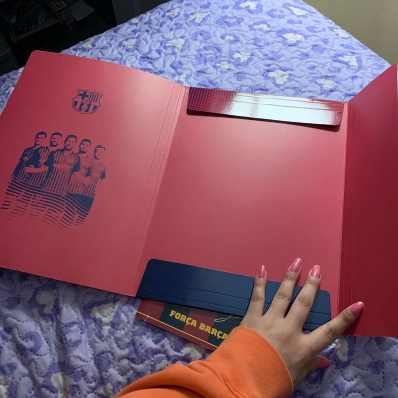 MESSI NOTEBOOK & FOLDER SET! ⚽️