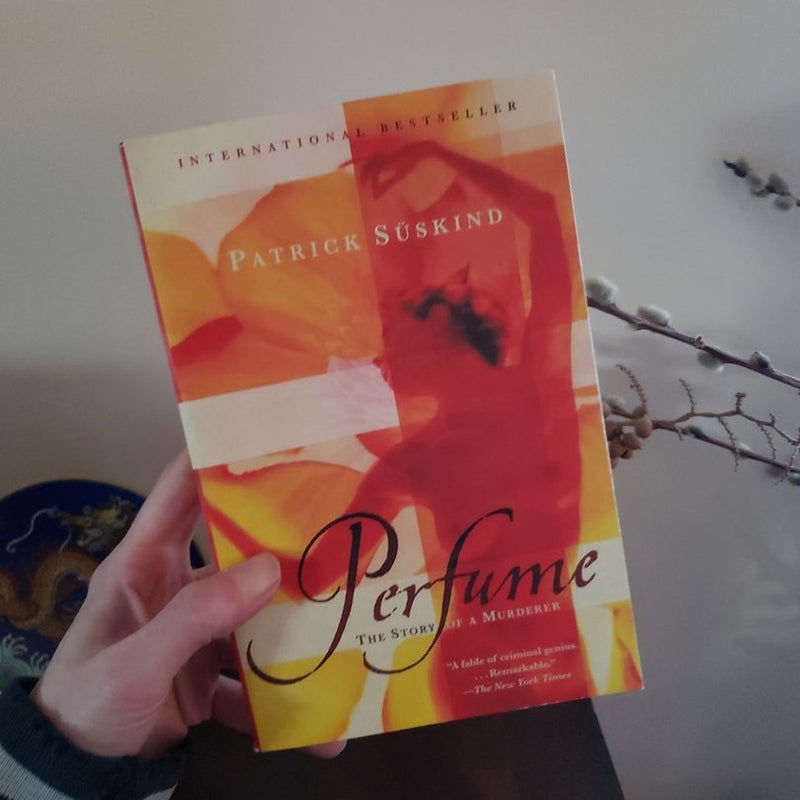 Perfume by Patrick Suskind Paperback Pangobooks