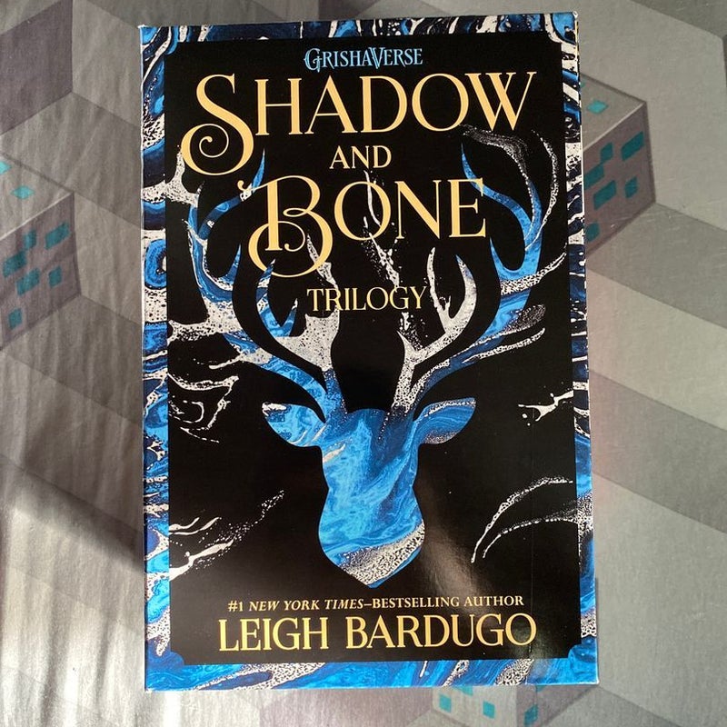 The Shadow and Bone Trilogy Boxed Set