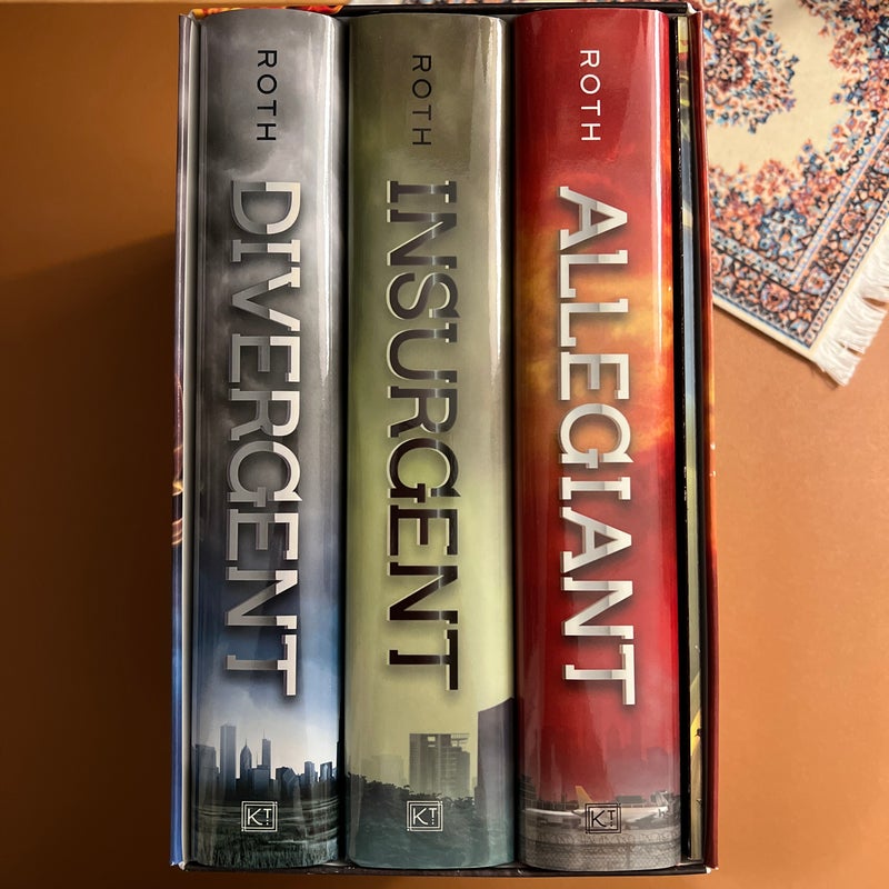 Divergent Series 3-Book Box Set (willing to sell individually if you only need one of them)