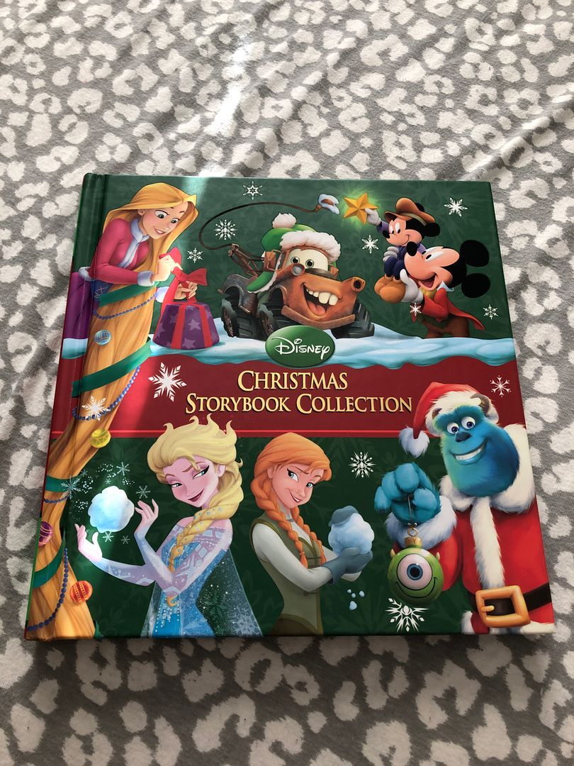 Hardcover　by　Disney,　collection　storybook　Christmas　Disney　Pangobooks