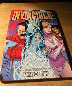 Invincible (Book 7): Three's Company: 9781582406565: Kirkman, Robert,  Ottley, Ryan, Crabtree, Bill: Books 