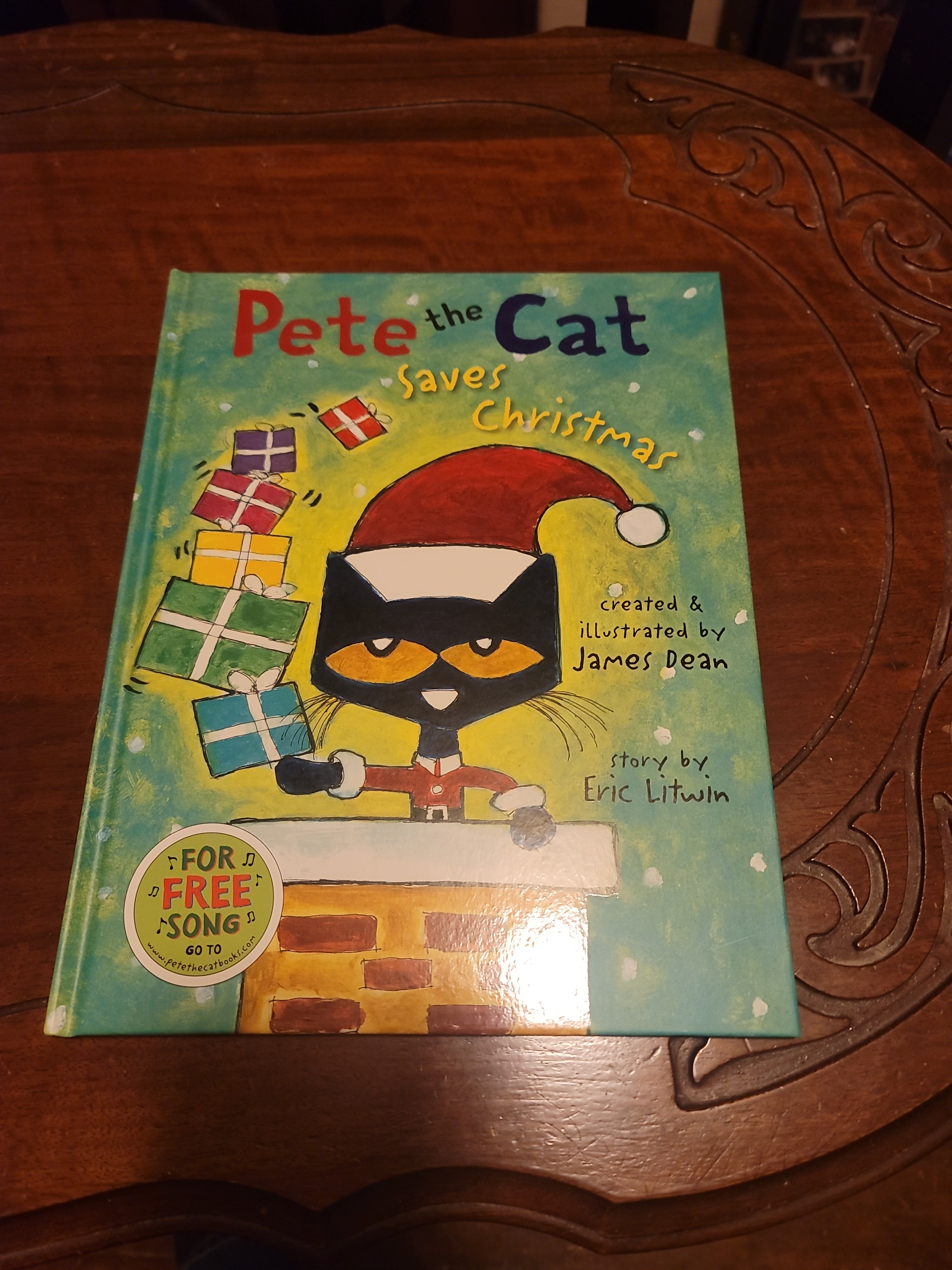 Pete the Cat Saves Christmas